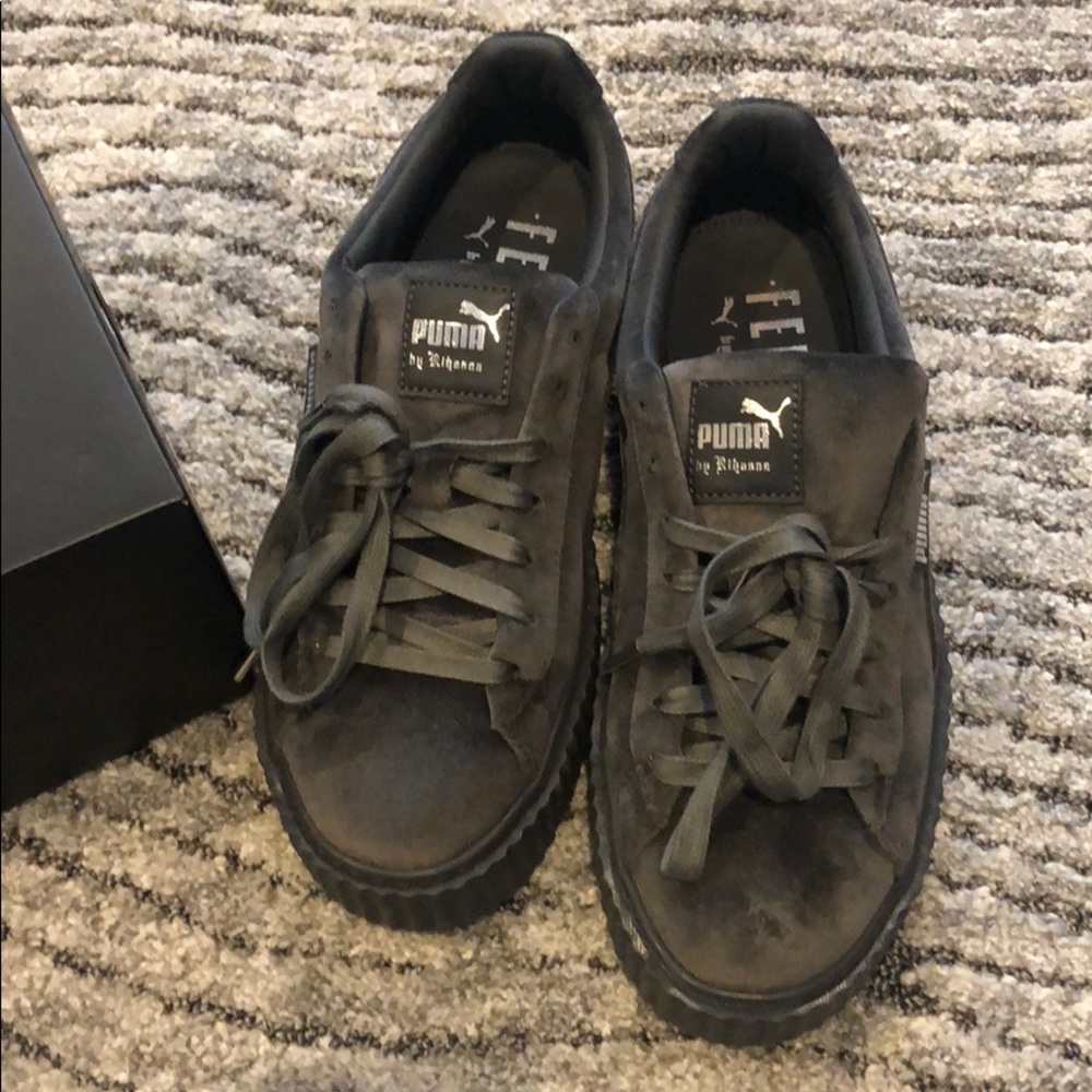Puma by Fenty velvet sneakers sz 9